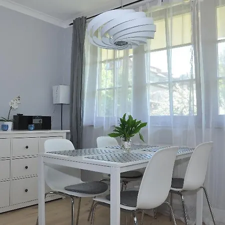 Dom & House - Karlikowska Hotel