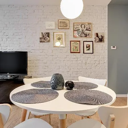 מלון Dom & House - Karlikowska סופוט